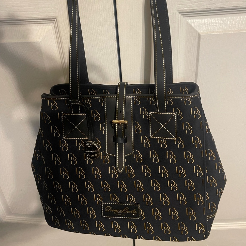 Brand new with tags Dooney & Bourke tote bag.